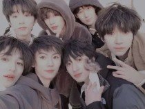 打扑克不盖被子全程直播